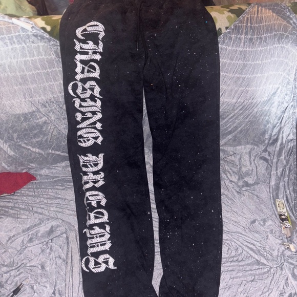 Two piece street wear set - Picture 3 of 4